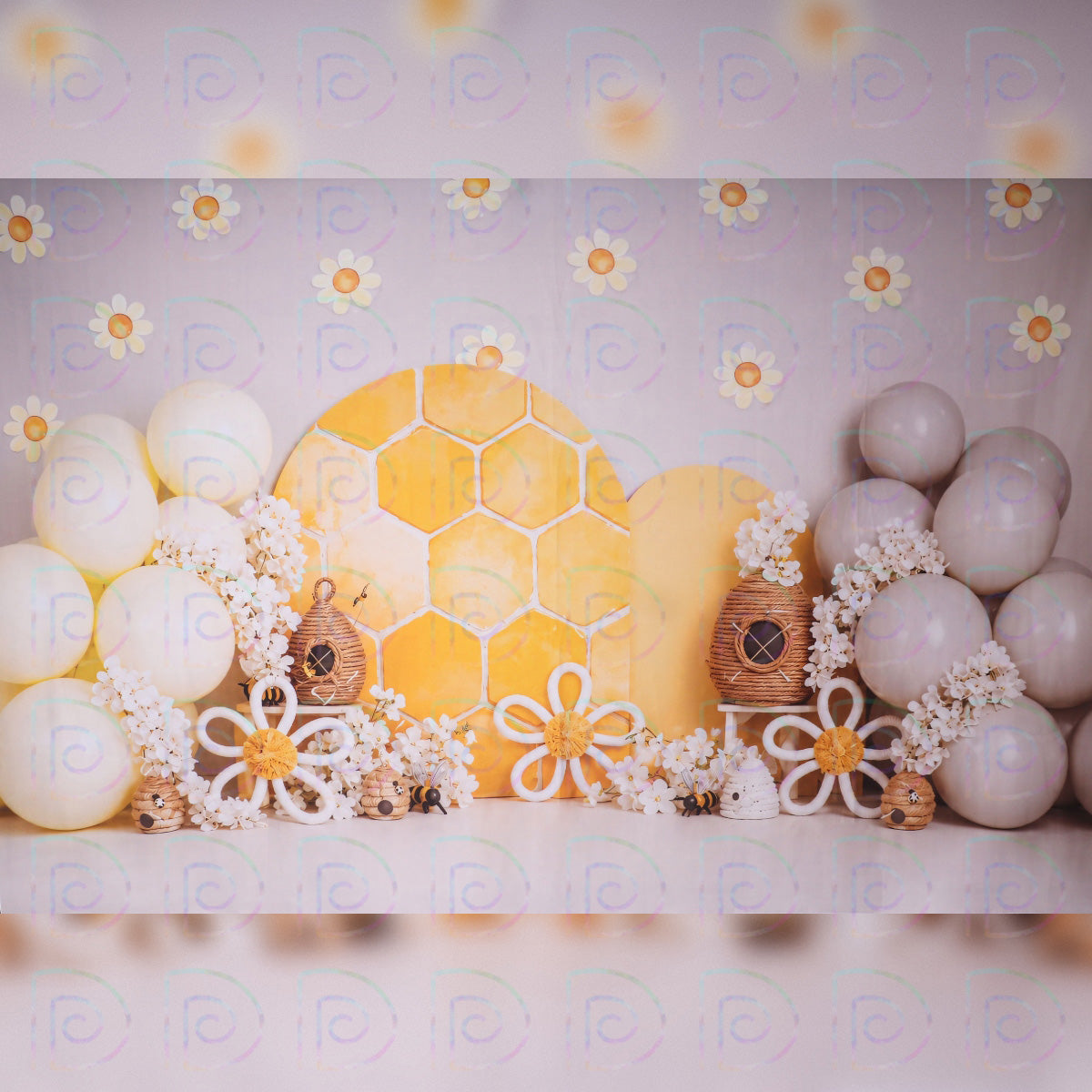 Daisy Honeybee Backdrop