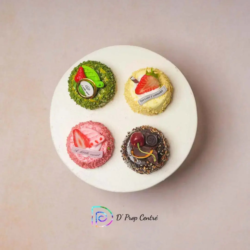 Cup Cakes (Set of 4)